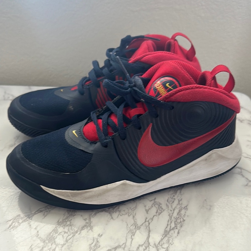 Nike Kids Blueband Red Sneakers 6Y